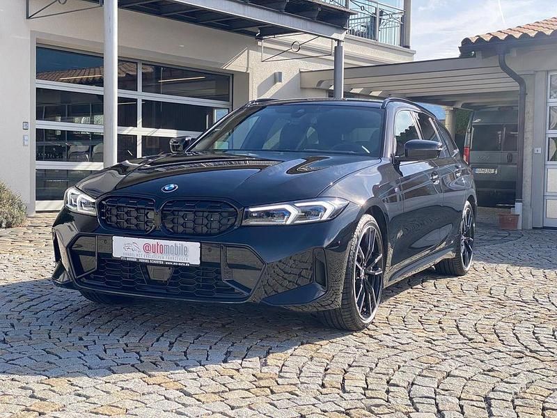 Schwarz Gebraucht 2025 BMW 330 M Sport Limousine | 50.950 € (Fairer Preis) - Bild 1/4
