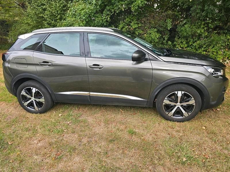 Andere farben Gebraucht 2019 Peugeot 3008 SUV | 17.300 € (Fairer Preis) - Bild 1/4