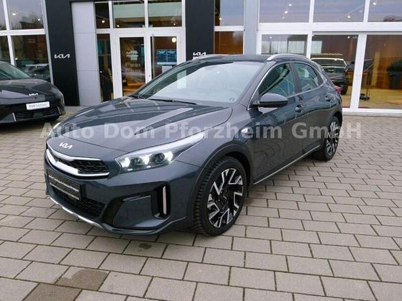 Dark penta met. (h8g) Gebraucht 2025 Kia XCeed Comfort SUV | 23.800 € (Superpreis) - Bild 1/4