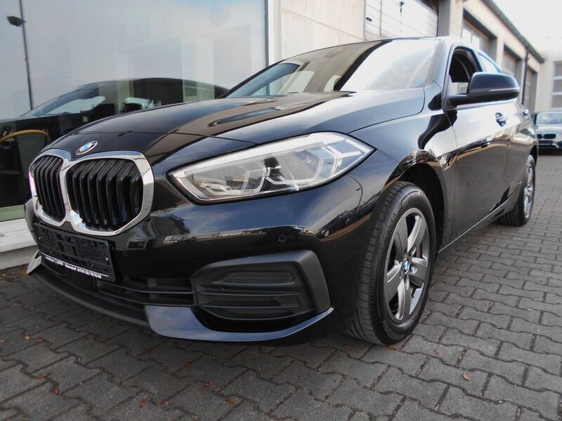 Schwarz Gebraucht 2021 BMW 118 Kleinwagen | 18.999 € (Guter Preis) - Bild 1/4