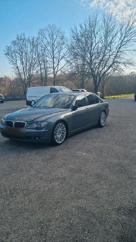 Gebraucht BMW 730 231 PS (169 kW) 2008 Grau Limousine