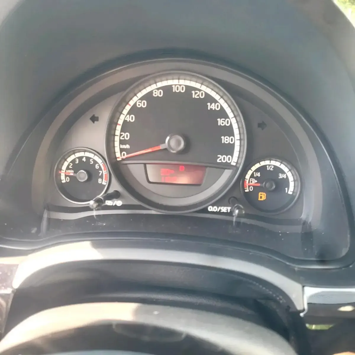 Używany VW up! 70 KM (51 kW) 2014 Biały Hatchback