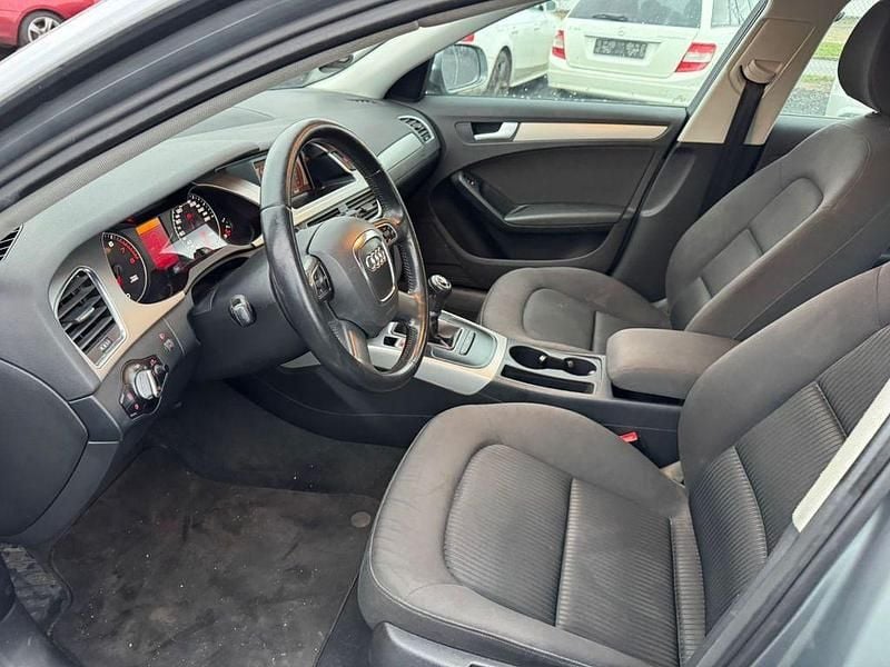 Gebraucht Audi A4 Attraction 179 PS (131 kW) 2010 Grau Kombi