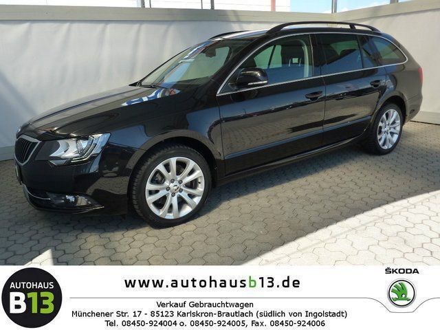 Schwarz metallic Gebraucht 2014 Skoda Superb Exclusive Kombi | 24.490 € - Bild 1/4