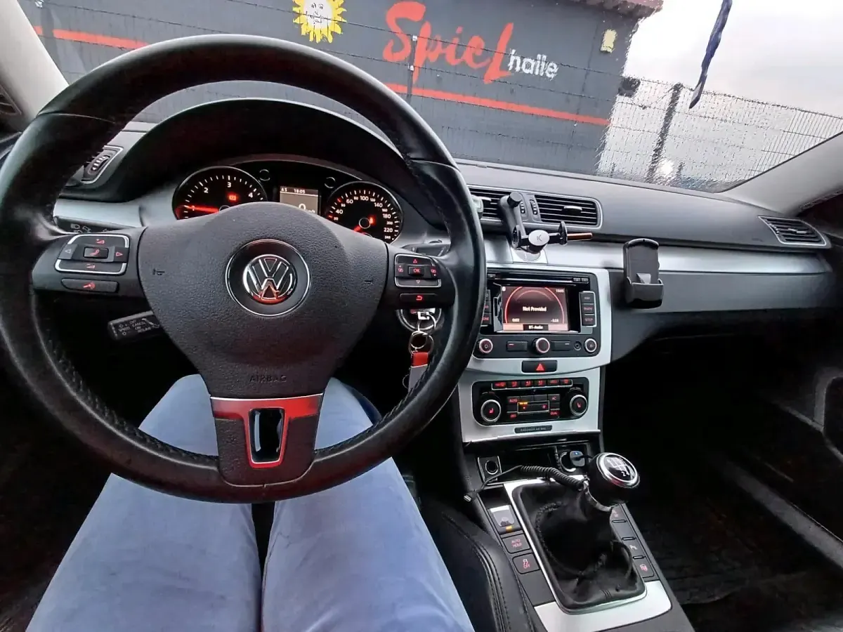 Gebraucht VW Passat 170 PS (125 kW) 2012 Schwarz Kombi