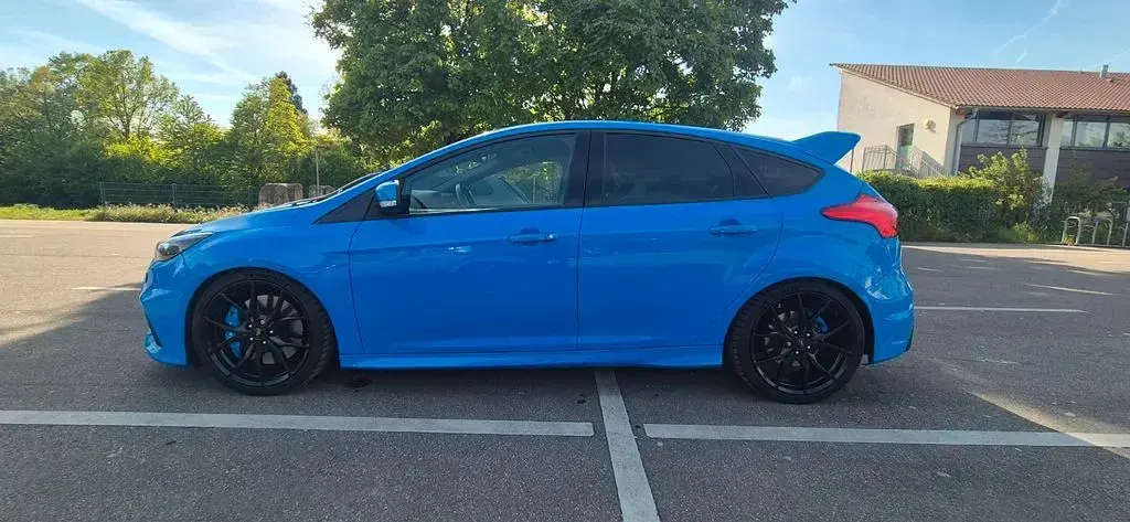 Gebraucht Ford Focus RS 349 PS (256 kW) 2016 Blau Limousine