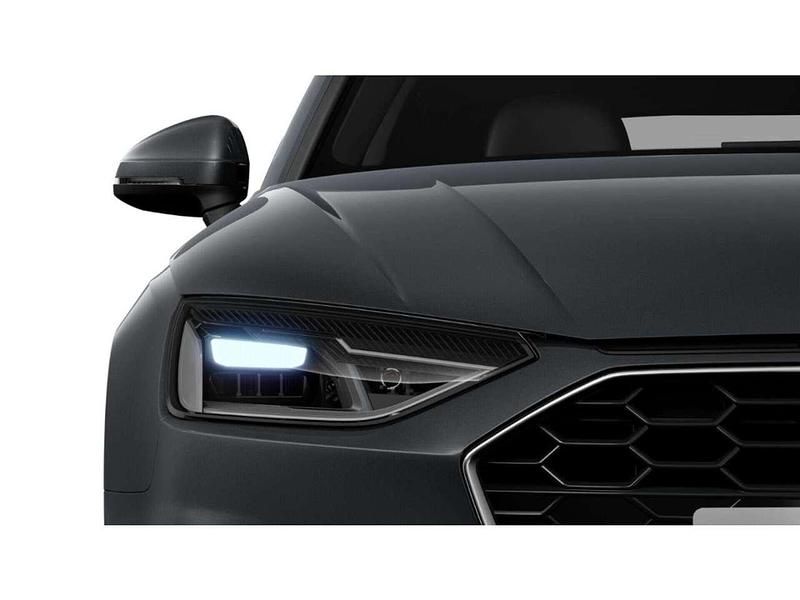 Gebraucht Audi A4 S-Line 150 PS (110 kW) 2023 Grau Kombi