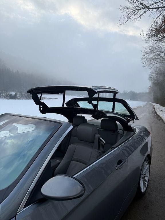 Gebraucht BMW 325 Cabriolet 218 PS (160 kW) 2007 Grau Cabrio