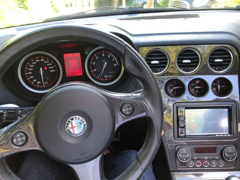 Rot Gebraucht 2011 Alfa Romeo Spider Cabrio | 18.999 € (Fairer Preis) - Bild 1/4
