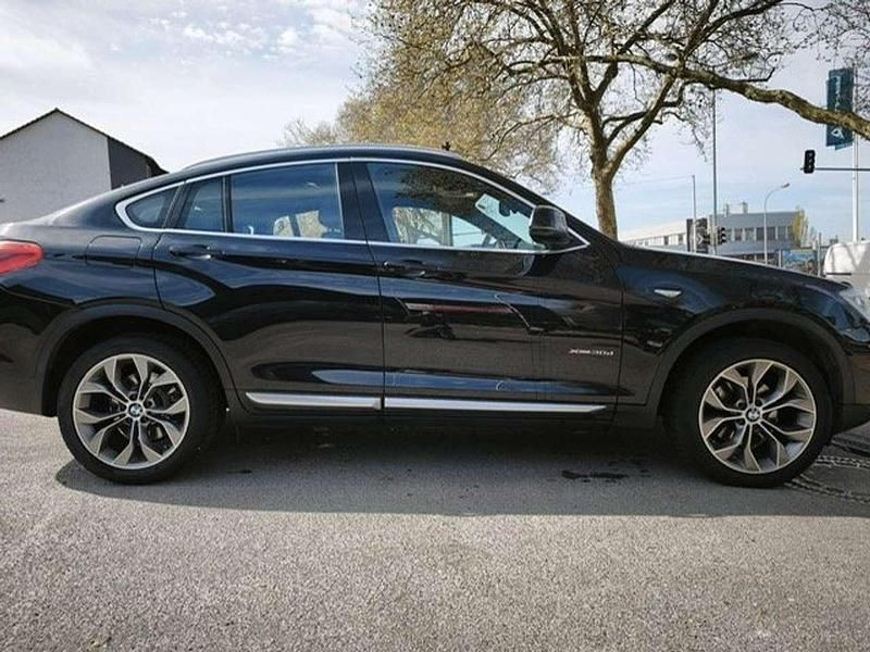 Gebraucht BMW X4 258 PS (189 kW) 2015 Black sapphire metallic SUV