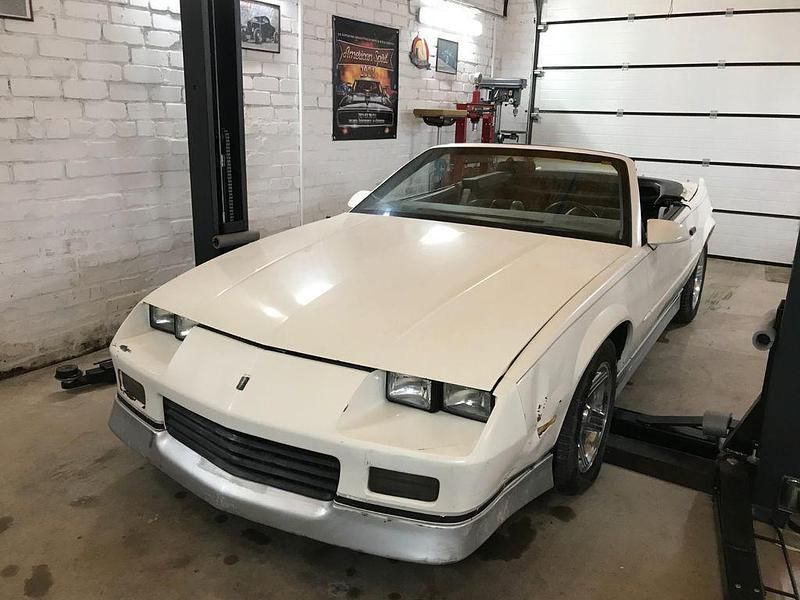 Weiß Gebraucht 1988 Chevrolet Camaro Cabrio | 5.850 € - Bild 1/4