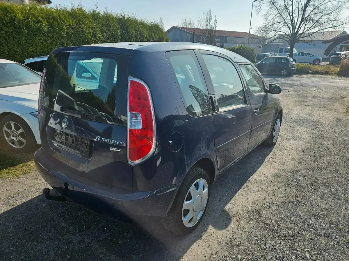 Gebraucht Skoda Roomster 70 PS (51 kW) 2009 Blau Van / Kleinbus