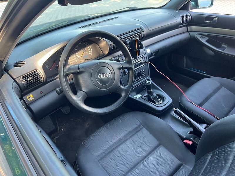 Gebraucht Audi A4 125 PS (91 kW) 1998 Kombi