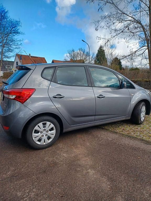 Gebraucht Hyundai ix20 Style 116 PS (85 kW) 2014 Grau Kleinwagen