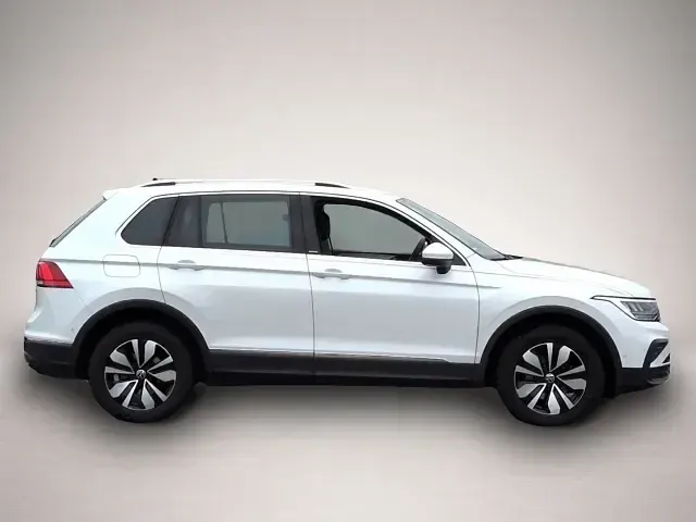 Gebraucht VW Tiguan R 150 PS (110 kW) 2024 Weiß SUV