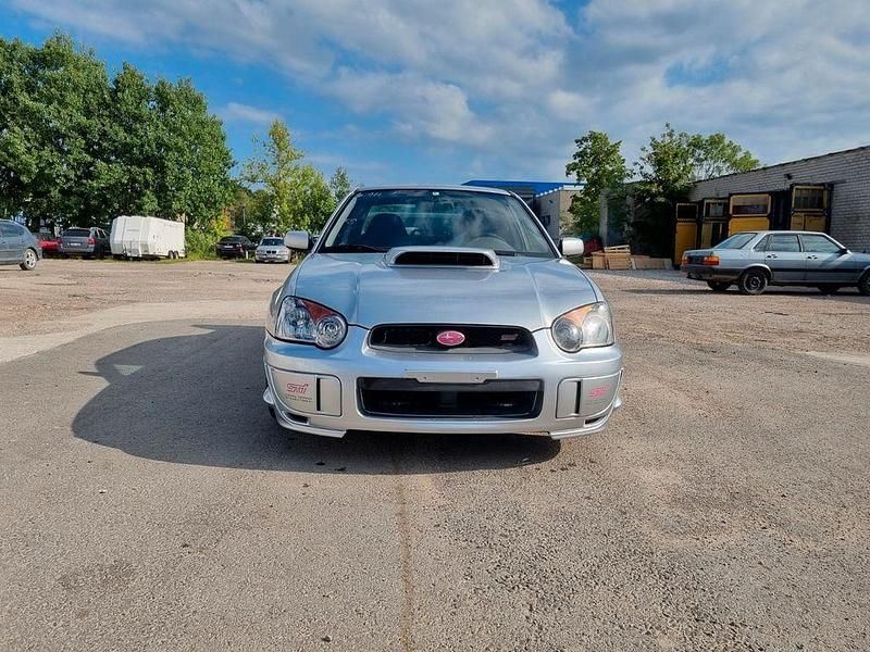 Grau Gebraucht 2004 Subaru Impreza Limousine | 25.000 € (Fairer Preis) - Bild 1/4