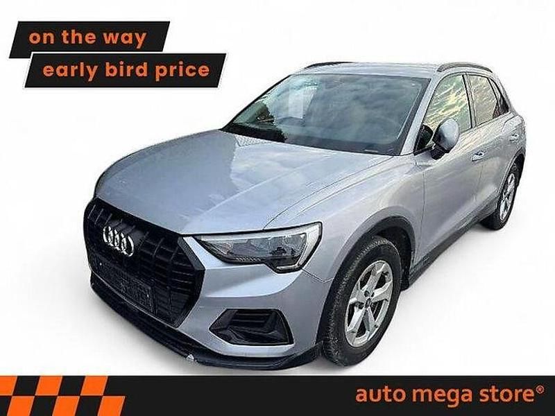 Florettsilber metallic Gebraucht 2022 Audi Q3 Advanced SUV | 25.949 € (Superpreis) - Bild 1/3