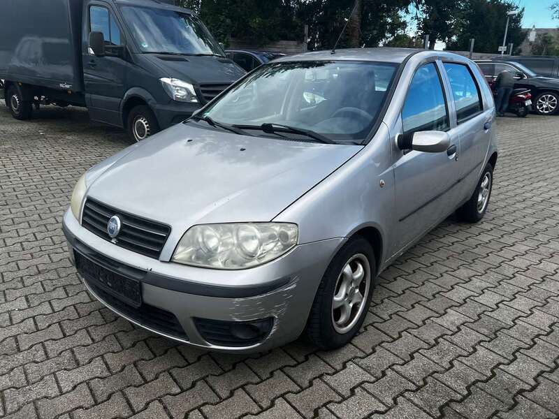 Grau Gebraucht 2003 Fiat Punto Kleinwagen | 390 € (Superpreis) - Bild 1/4