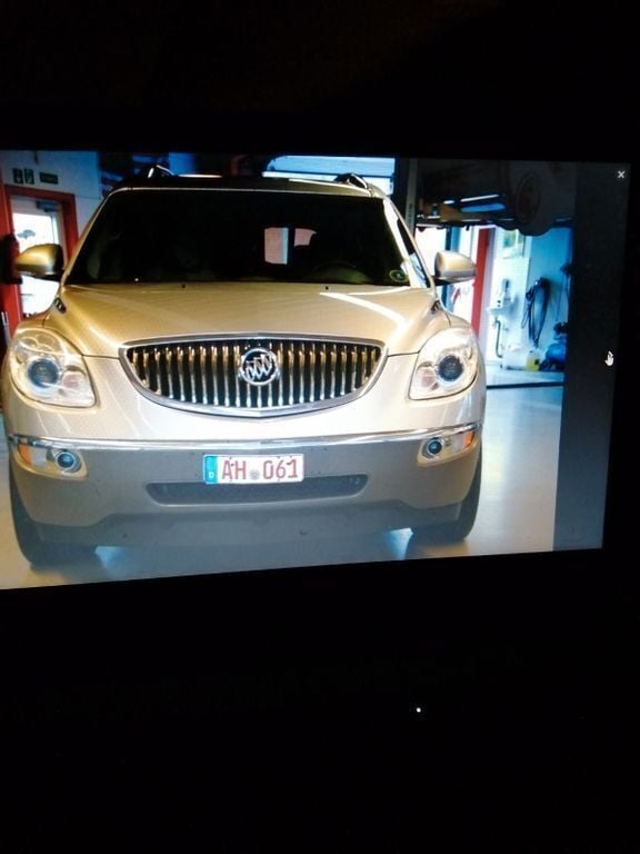 Grau Gebraucht 2008 Buick Enclave SUV | 3.999 € - Bild 1/4