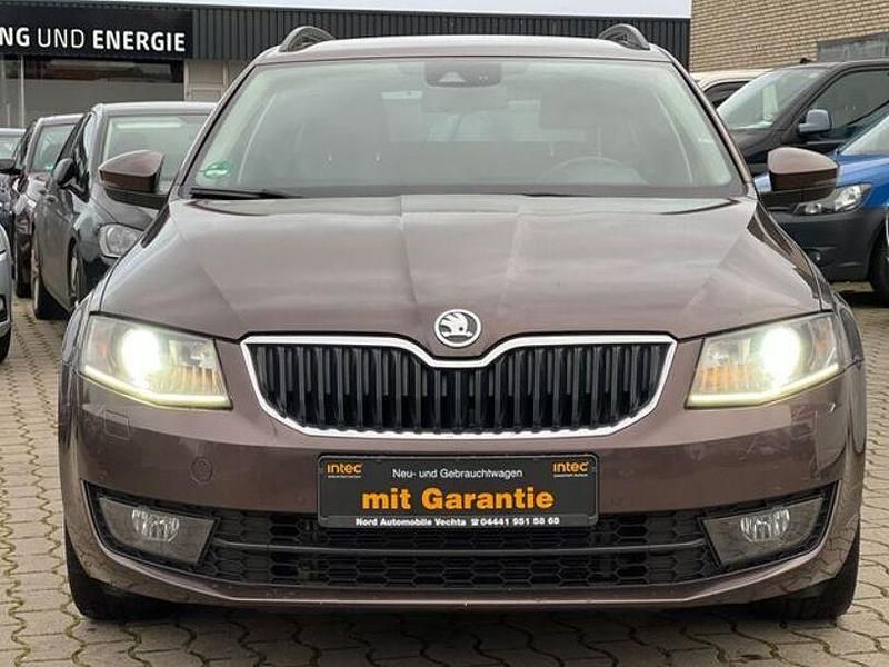 Gebraucht Skoda Octavia Elegance 150 PS (110 kW) 2013 Braun Kombi