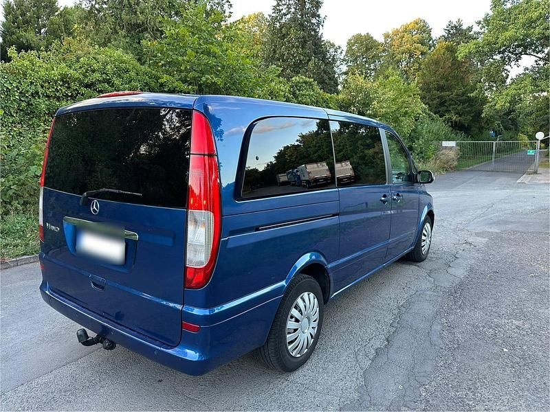 Blau Gebraucht 2009 Mercedes Viano Van / Kleinbus | 8.800 € (Superpreis) - Bild 1/4