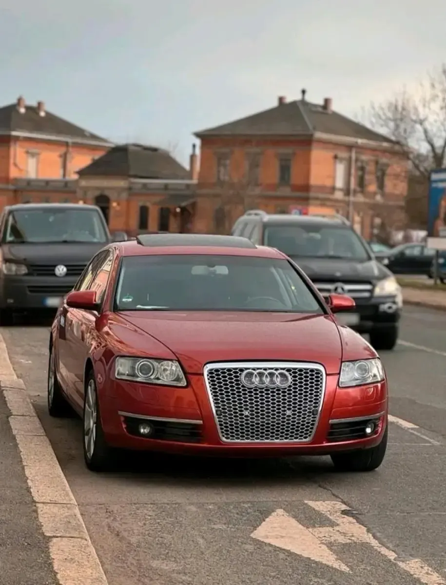 Używany Audi A6 190 KM (139 kW) 2005 Czerwony Sedan/Limuzyna