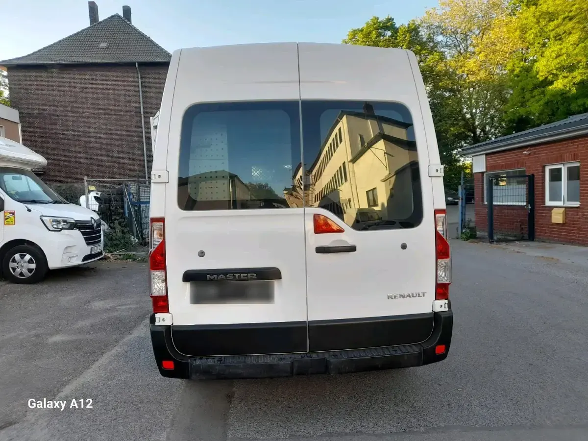 Used Renault Master 125 HP (91 kW) 2012 White Pickup truck