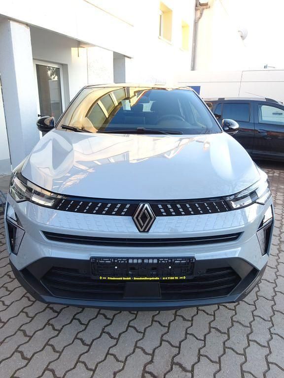 Second-hand Renault Captur Evolution 158 CP (116 kW) 2025 Gri SUV