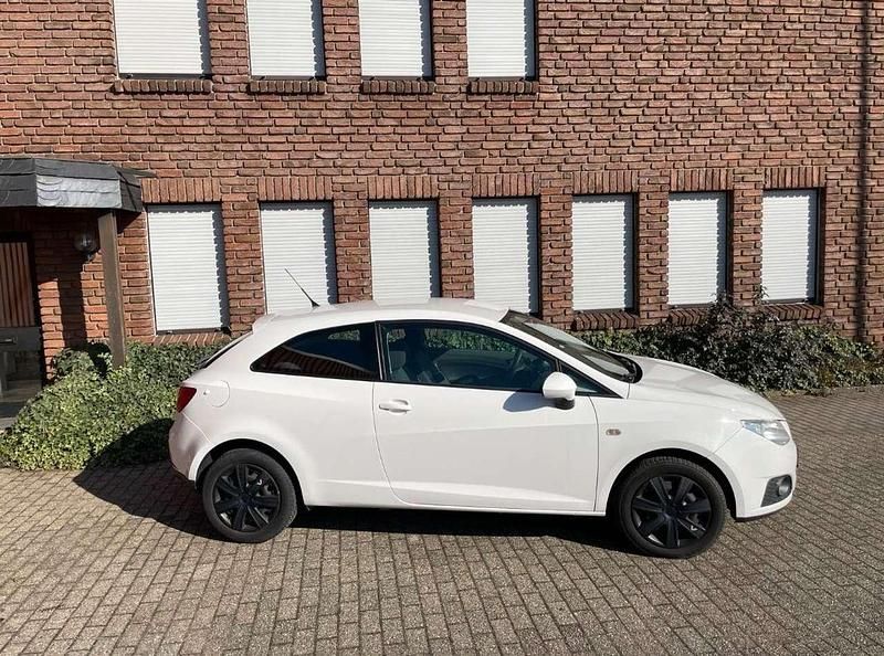 Usata Seat Ibiza SC Reference 69 CV (50 kW) 2008 Bianco Utilitaria