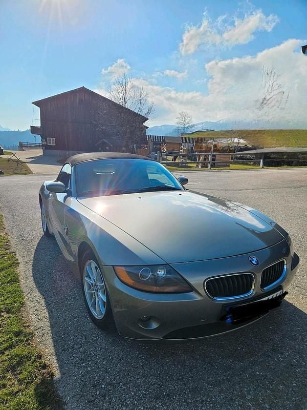 Gebraucht BMW Z4 170 PS (125 kW) 2004 Beige Cabrio