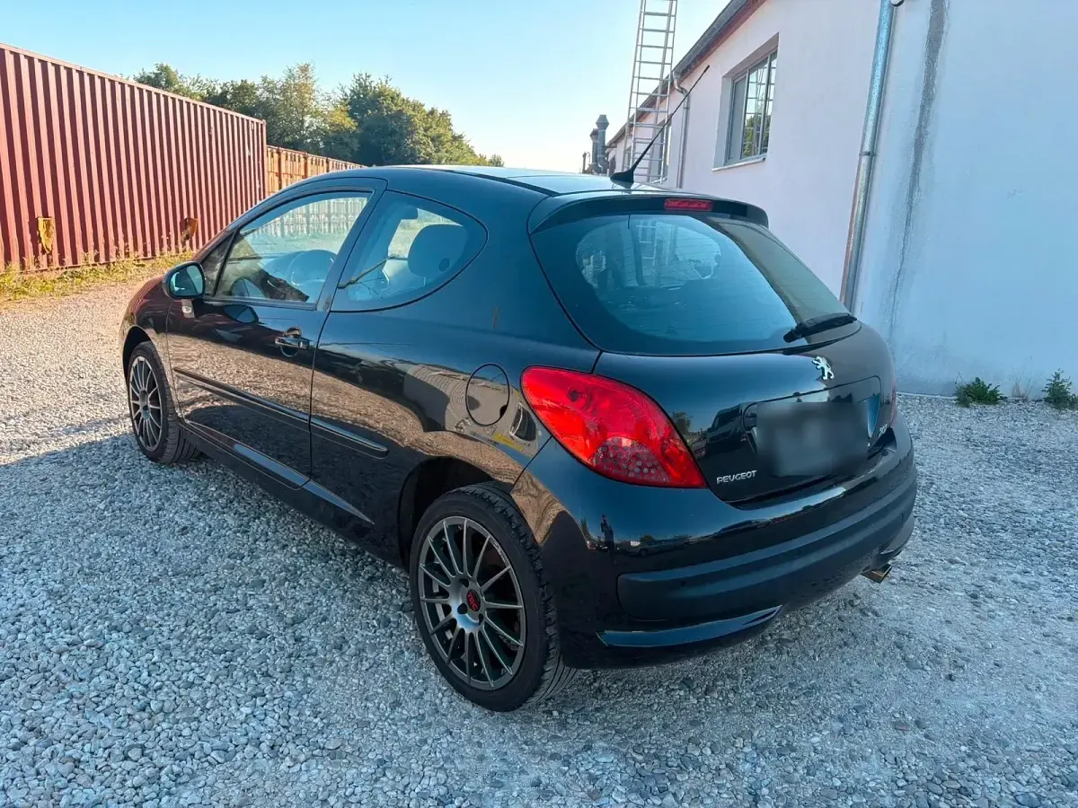 Gebraucht Peugeot 207 150 PS (110 kW) 2009 Schwarz Kleinwagen