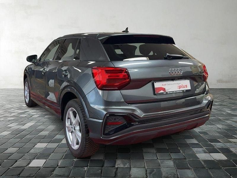 Gebraucht Audi Q2 Comfort 150 PS (110 kW) 2022 Daytonagrau perleffekt SUV