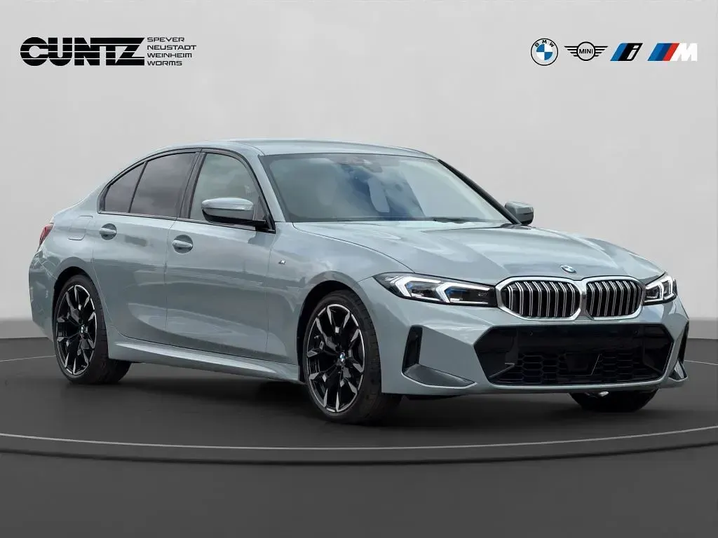Neu BMW 320 Performance 190 PS (139 kW) 2026 Grau Limousine