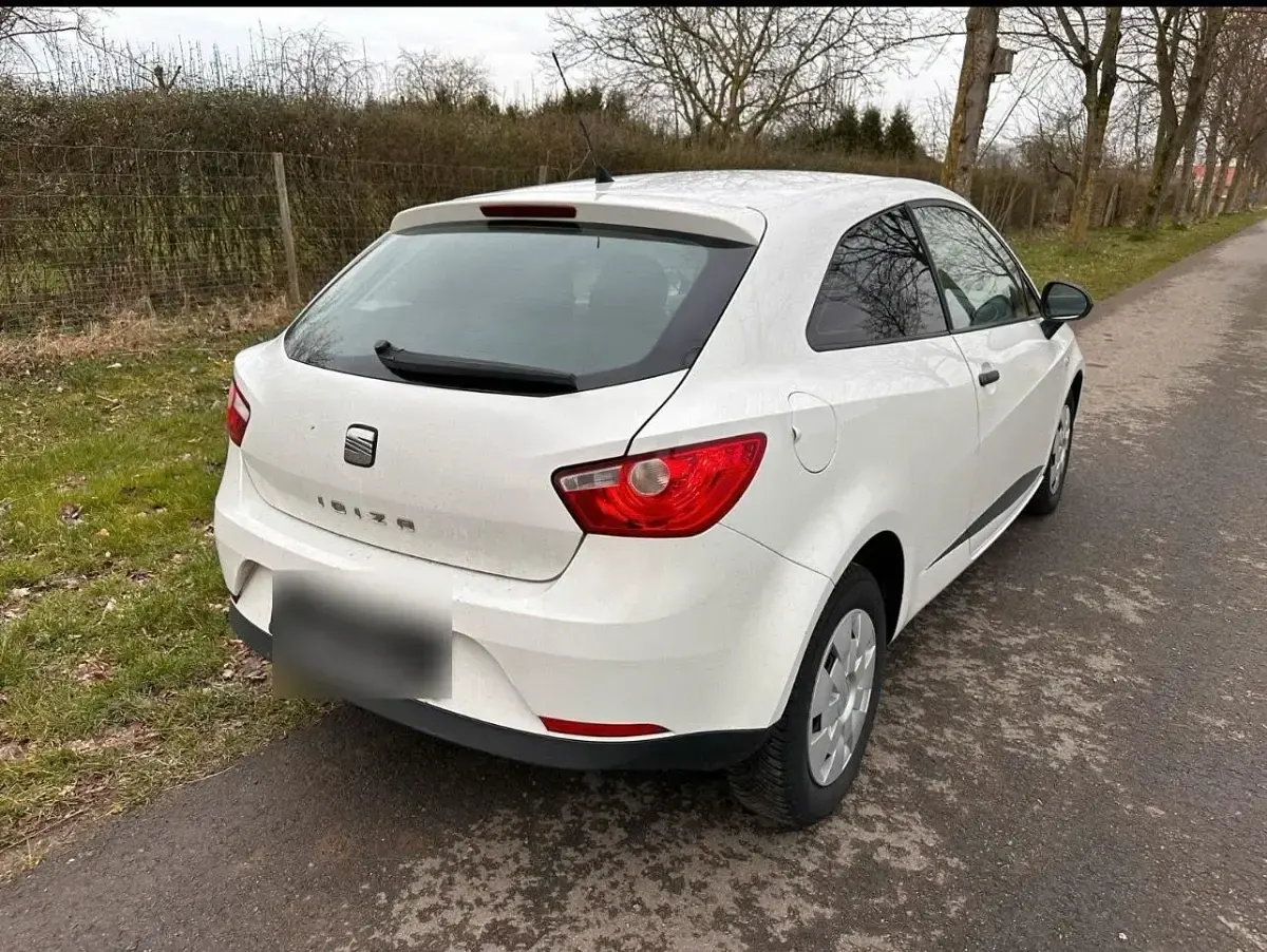 Gebraucht Seat Ibiza 60 PS (44 kW) 2009 Weiß Kleinwagen