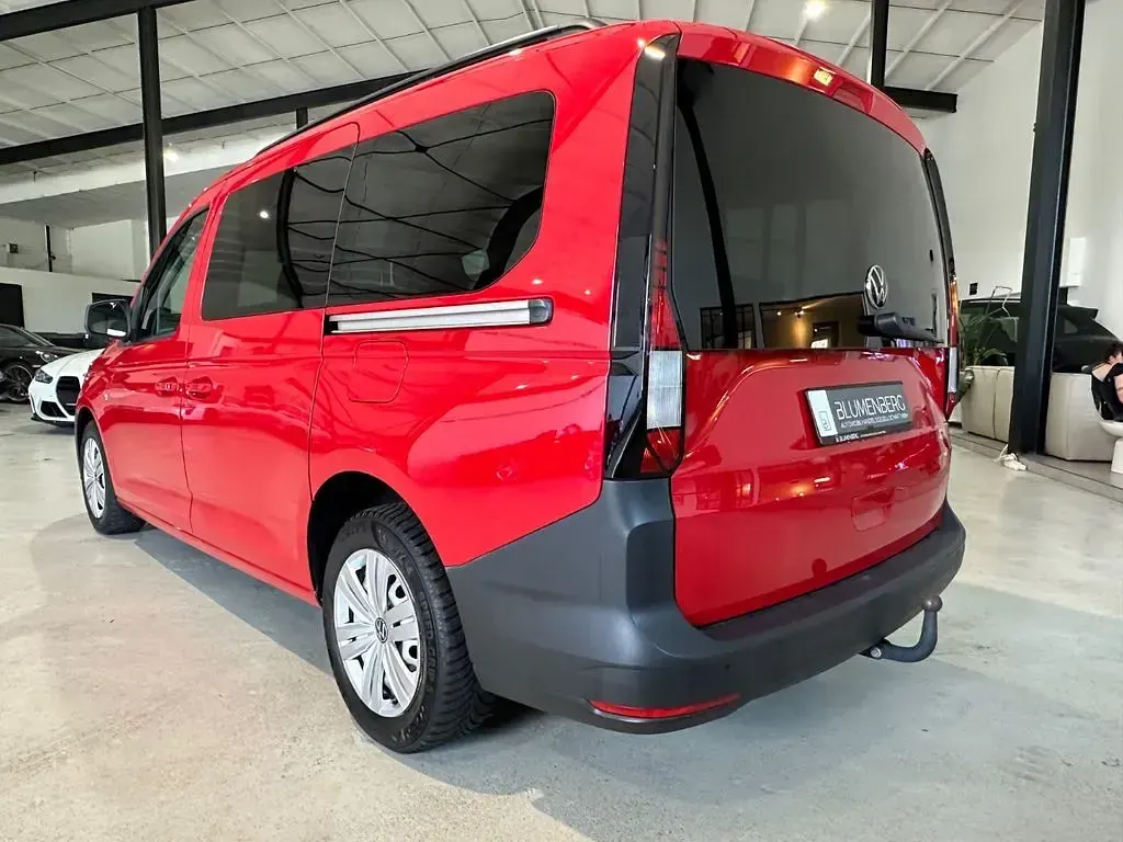 Gebraucht VW Caddy 114 PS (83 kW) 2022 Rot Van / Kleinbus