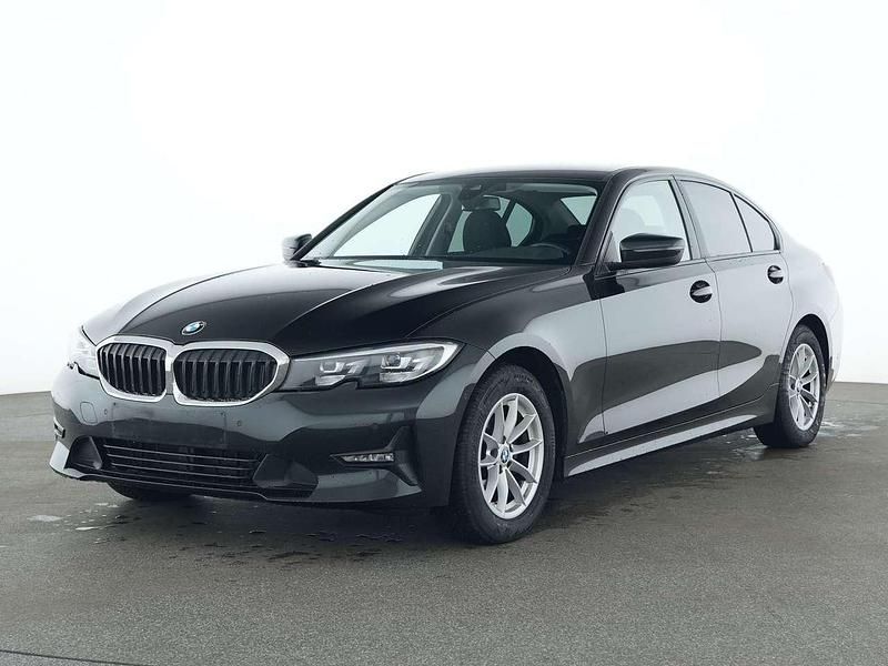 Black sapphire metallic Gebraucht 2021 BMW 318 Advantage Limousine | 21.990 € (Guter Preis) - Bild 1/4