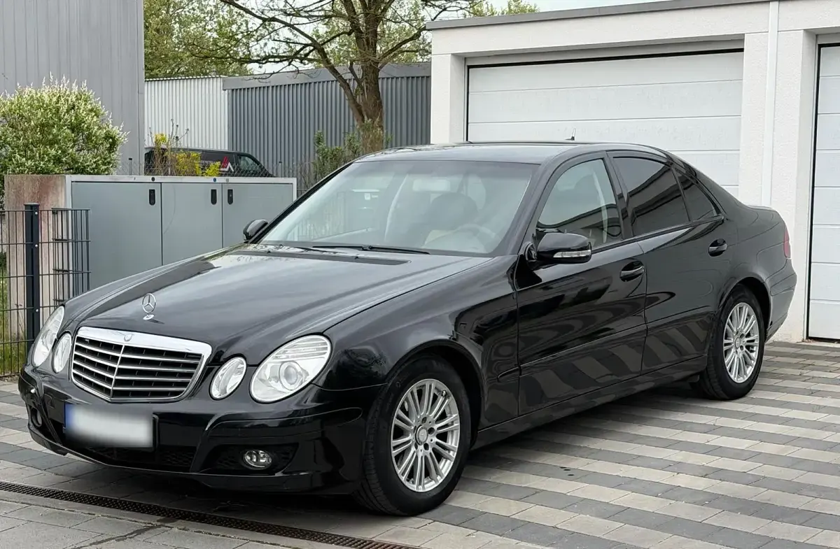 Occasion Mercedes E200 136 ch (100 kW) 2009 Noir Berline