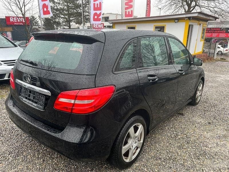 Gebraucht Mercedes B200 136 PS (100 kW) 2013 Schwarz Van / Kleinbus