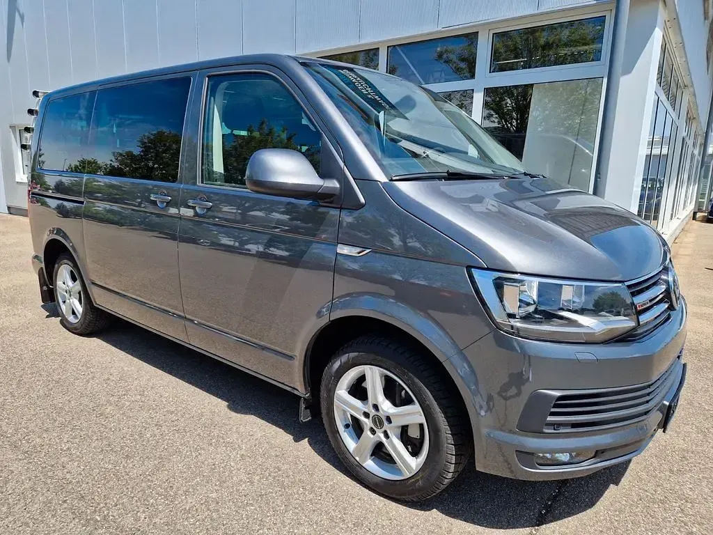 Gebraucht VW Multivan 204 PS (150 kW) 2017 Grau Van / Kleinbus