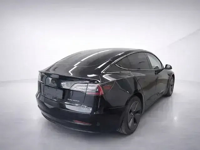 Usado Tesla Model 3 366 kW (498 CV) 2022 Blanco Berlina
