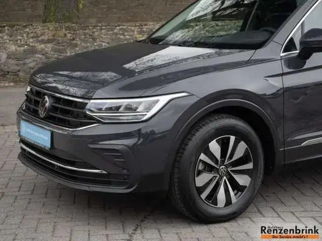 Gebraucht VW Tiguan Move 150 PS (110 kW) 2023 Uranograu SUV