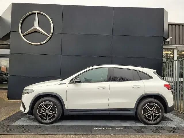 Gebraucht Mercedes EQA250 AMG 139 kW (190 PS) 2022 Polarweiß SUV