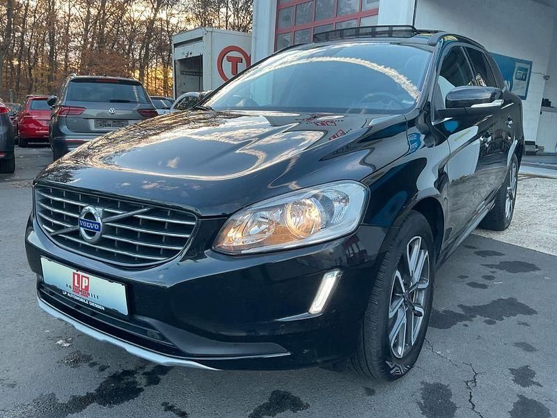 Schwarz Gebraucht 2017 Volvo XC60 SUV | 15.990 € (Guter Preis) - Bild 1/4