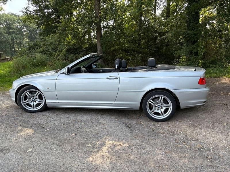 Silber Gebraucht 2000 BMW 323 Cabriolet Performance Cabrio | 9.998 € (Etwas zu teuer) - Bild 1/4