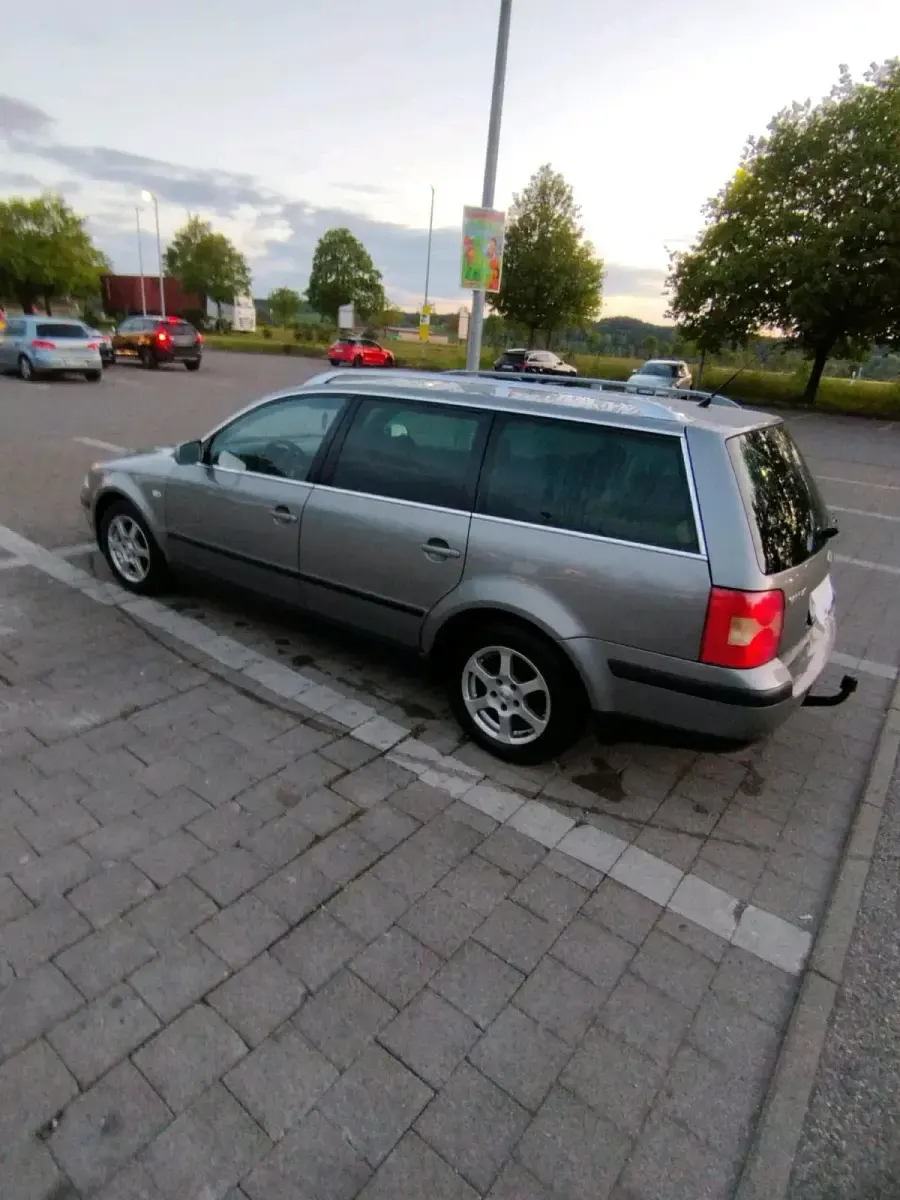 Gebraucht VW Passat 101 PS (74 kW) 2003 Andere farben Kombi