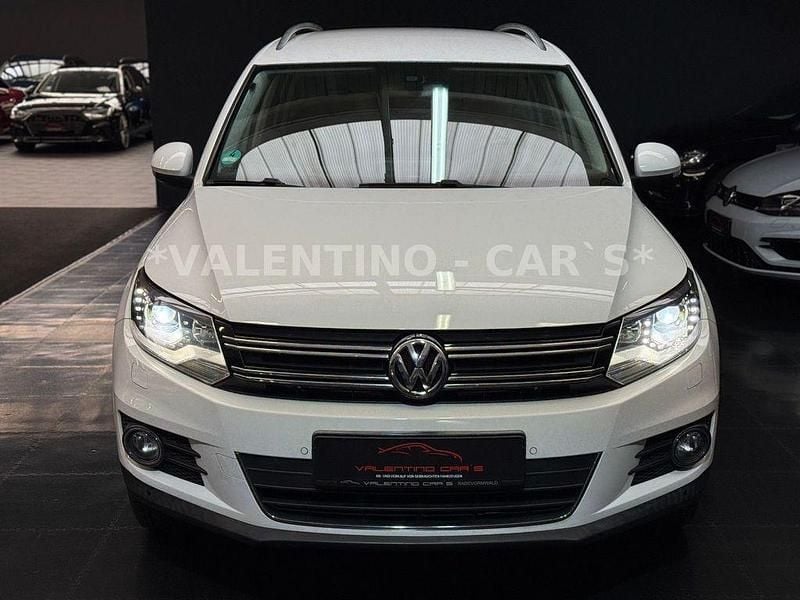 Gebraucht VW Tiguan Sportline 140 PS (102 kW) 2012 Weiß SUV