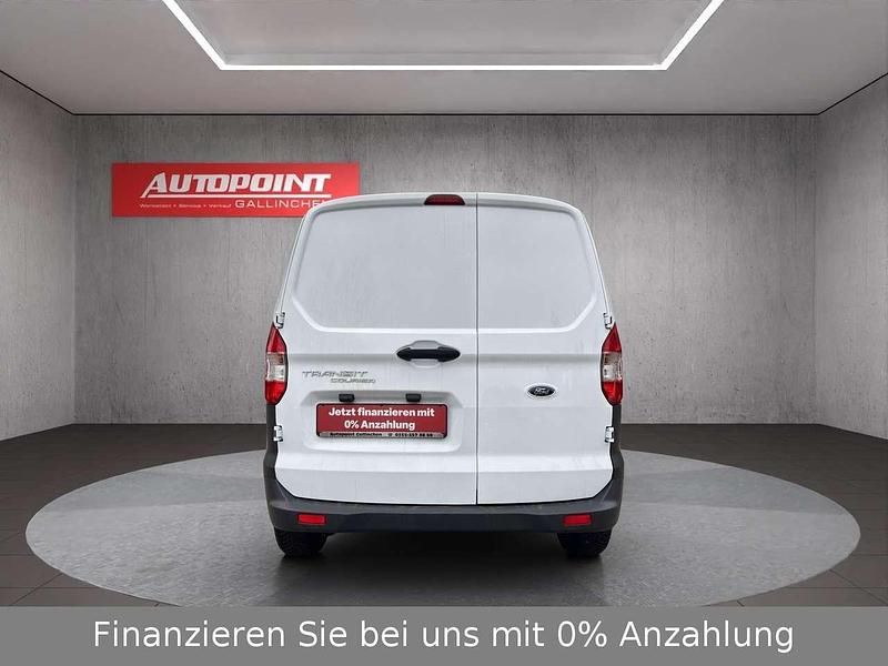 Gebraucht Ford Tourneo Trend 101 PS (74 kW) 2022 Weiß Kombi