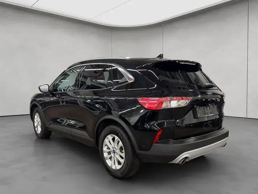 Gebraucht Ford Kuga Titanium 224 PS (164 kW) 2022 Agate black metallic SUV