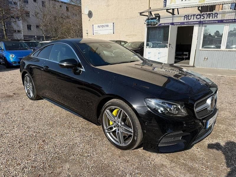 Gebraucht Mercedes E220 AMG 194 PS (142 kW) 2020 Schwarz Coupé