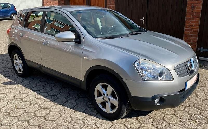 Grau Gebraucht 2008 Nissan Qashqai Acenta SUV | 2.990 € (Superpreis) - Bild 1/4